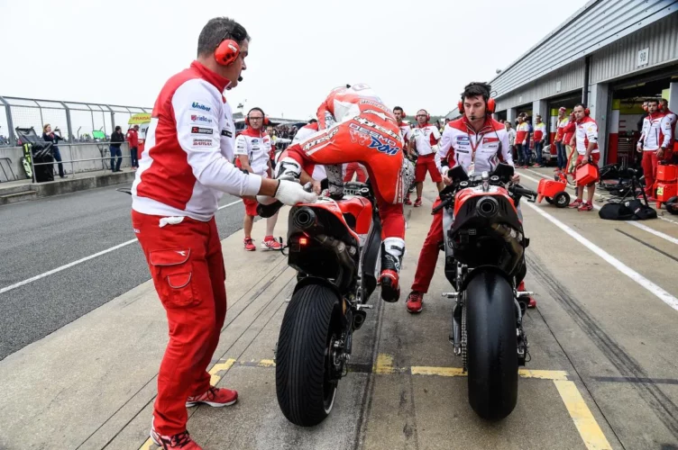 Bagaimana strategi pit stop berevolusi di MotoGP