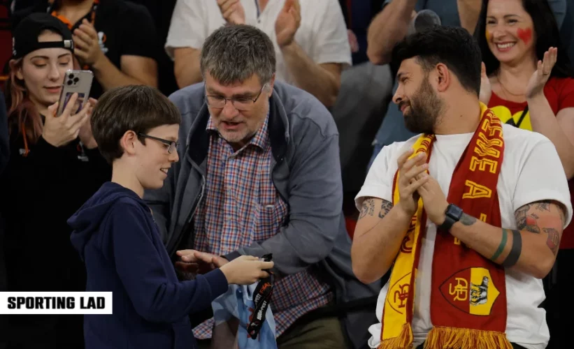 Jose Mourinho Europa League runners-up medal young fan