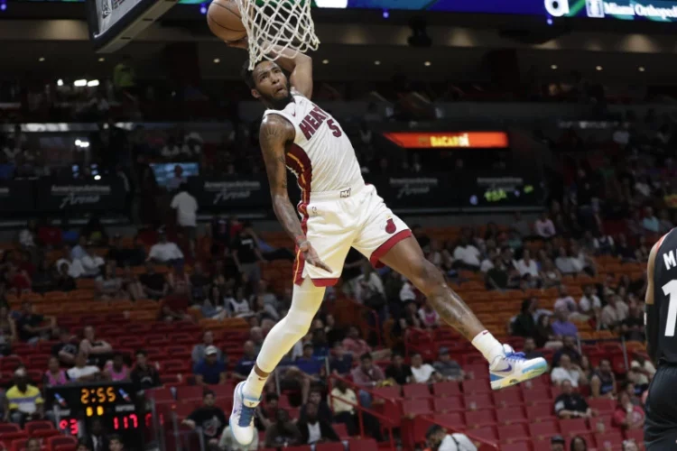 The best dunkers in Orlando Magic history