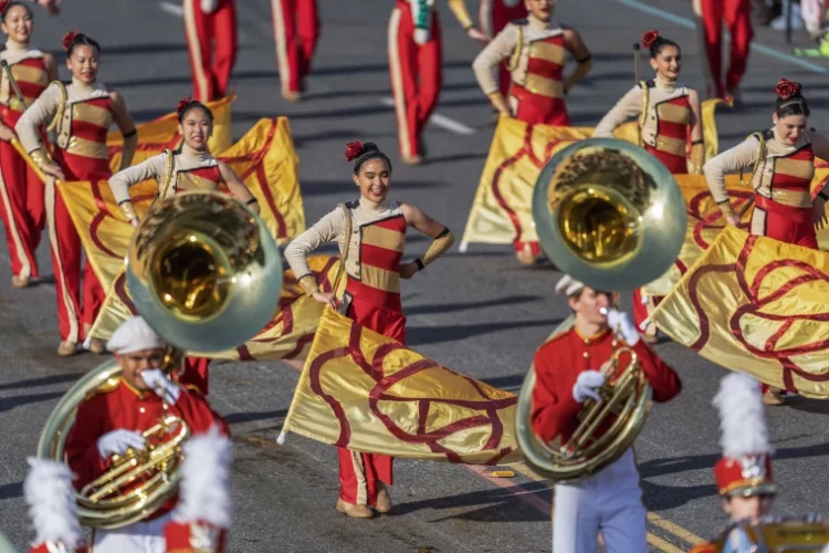 rose-bowl-parade-time