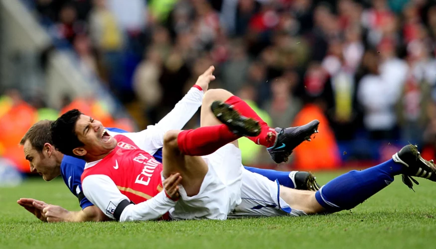 10 Worst Injuries In Football History Ever Sportinglad 10 Worst Injuries In Football History Ever Sportinglad