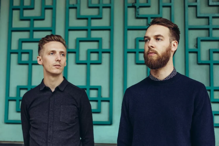 HONNE